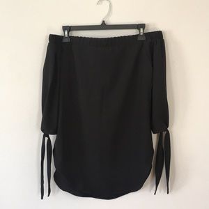 Black off shoulder top tie sleeves small